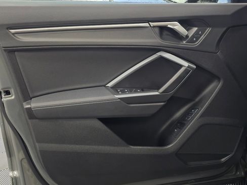 Certified 2025 Audi Q3 2.0T Premium w/ Convenience Package image 34