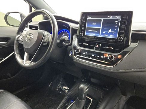 Used 2021 Toyota Corolla XSE image 9