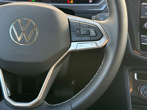 Used 2024 Volkswagen Tiguan S image 32