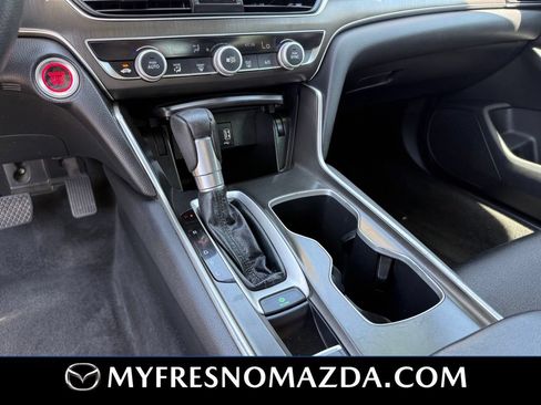 Used 2018 Honda Accord LX image 27