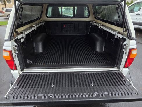 Used 2005 MAZDA B-Series Pickup 2WD Regular Cab B2300 image 16