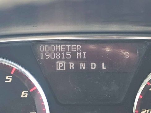 Used 2015 GMC Acadia SLT AWD/4WD image 9