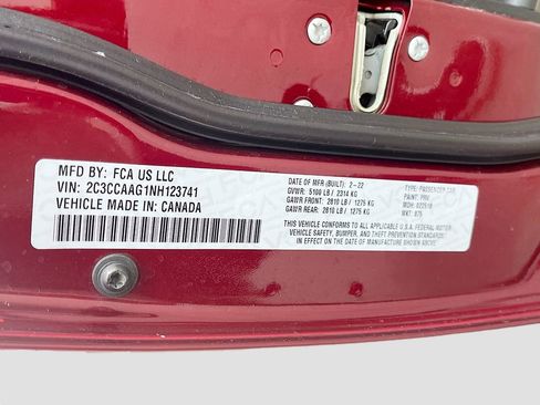 Used 2022 Chrysler 300 Touring w/ Sport Appearance Package image 28