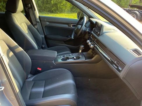 Used 2024 Honda Civic Sport image 32
