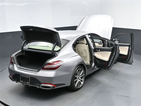 New 2026 Genesis G70 2.5T image 17