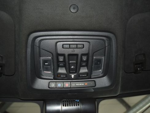 Used 2025 GMC Sierra 2500 Denali Ultimate AWD/4WD image 53