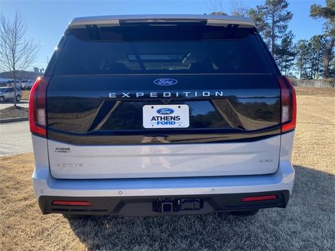 Used 2025 Ford Expedition Max Active image 4