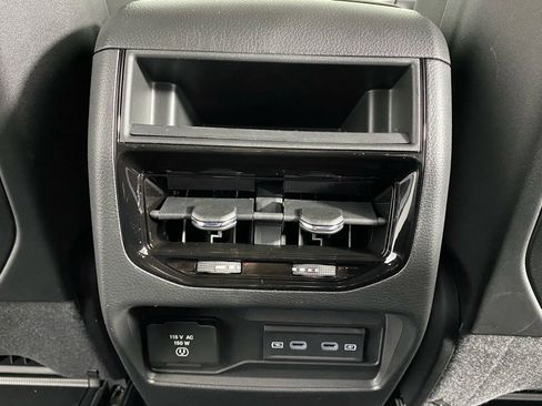 New 2026 Jeep Grand Cherokee Altitude AWD/4WD image 26