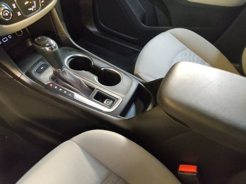 Used 2020 Chevrolet Equinox LT image 26