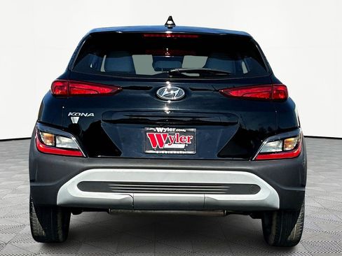 Used 2023 Hyundai Kona SE image 5