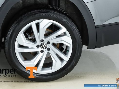 Used 2023 Volkswagen Atlas SE w/ Panoramic Sunroof Package FWD image 45