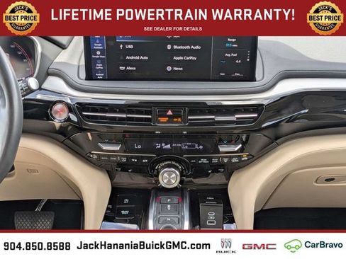 Used 2025 Acura MDX SH-AWD image 19