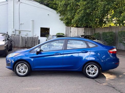 Used 2019 Ford Fiesta SE w/ Cold Weather Package FWD image 3