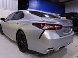Used 2022 Toyota Camry XSE image 3