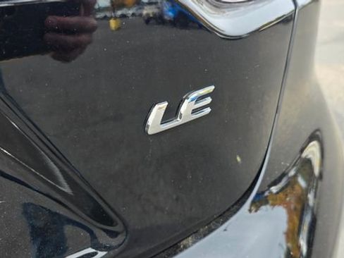 Used 2024 Toyota Corolla LE image 7