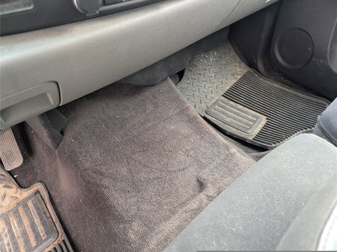 Used 2011 Chevrolet Silverado 1500 LS image 18