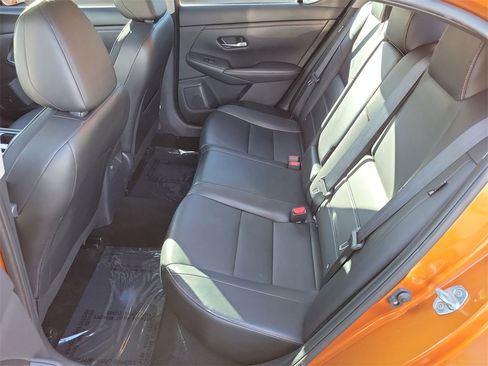 Used 2023 Nissan Sentra SR w/ SR Premium Package image 22