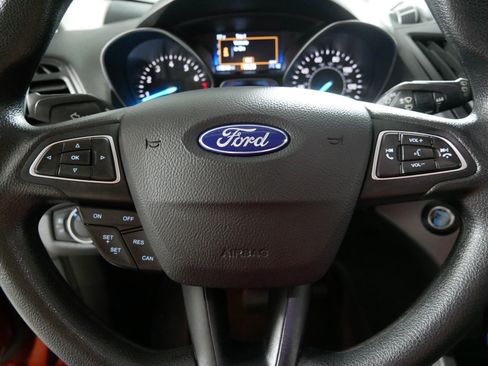 Used 2019 Ford Escape SE AWD/4WD image 25