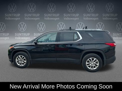 Used 2018 Chevrolet Traverse LT AWD/4WD image 2
