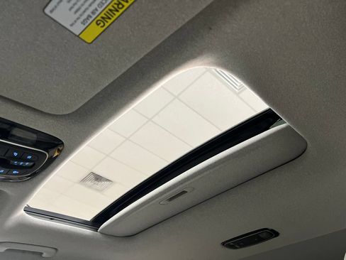 Used 2024 Hyundai Palisade Limited FWD image 23