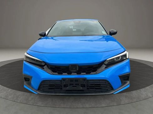 Used 2022 Honda Civic Sport image 2