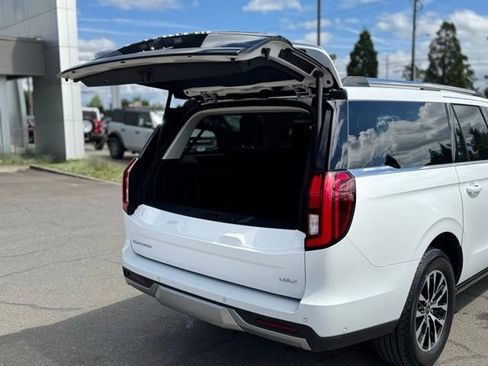 Certified 2025 Ford Expedition Max Platinum AWD/4WD image 17