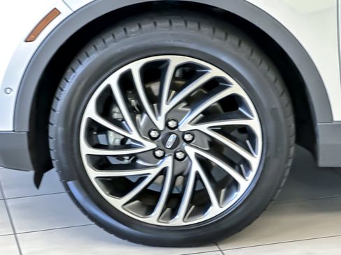 Certified 2019 Lincoln Nautilus Reserve AWD/4WD image 25