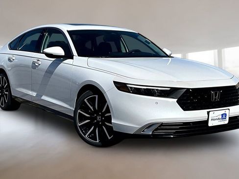 New 2026 Honda Accord Touring image 2