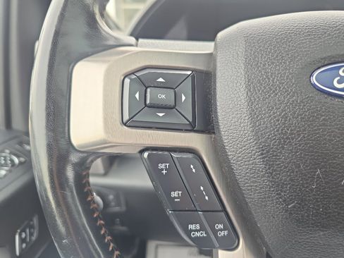 Used 2018 Ford F250 Platinum w/ Platinum Ultimate Package AWD/4WD image 30