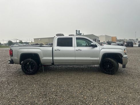 Used 2018 GMC Sierra 1500 SLT w/ SLT Premium Package AWD/4WD image 13