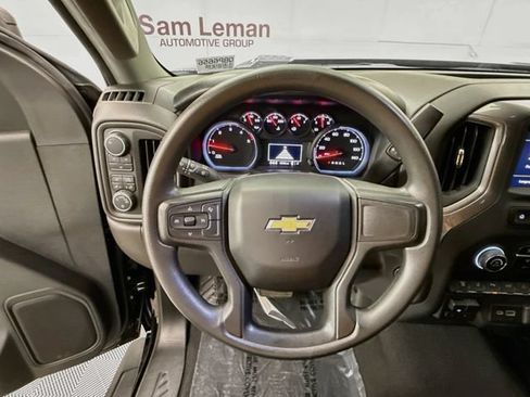 Used 2024 Chevrolet Silverado 2500 Custom w/ Custom Value Package AWD/4WD image 12