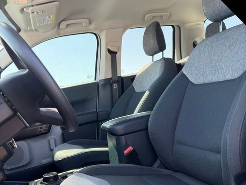 Used 2025 Ford Maverick XLT w/ Equipment Group 302A AWD/4WD image 18