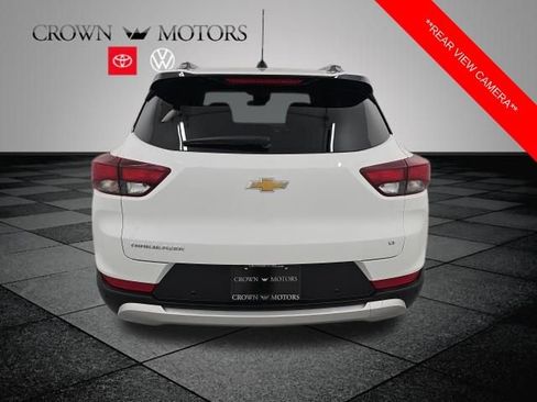 Used 2024 Chevrolet TrailBlazer LT w/ Driver Confidence Package FWD image 5