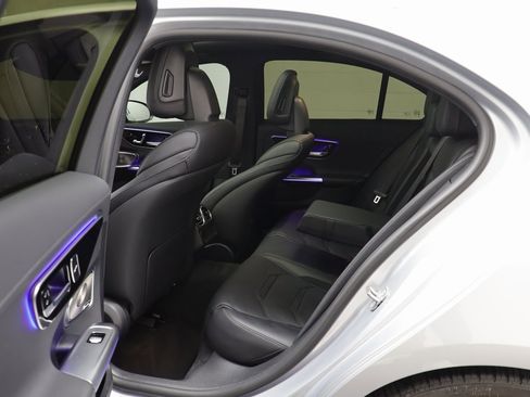 Used 2024 Mercedes-Benz C 63 AMG S image 18