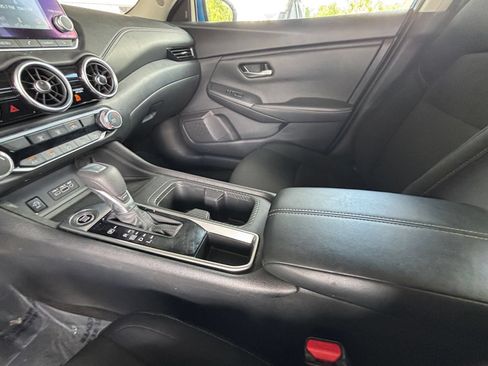 Used 2025 Nissan Sentra SV FWD image 34