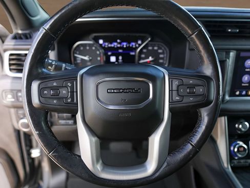 Used 2021 GMC Yukon Denali w/ Denali Premium Package AWD/4WD image 12