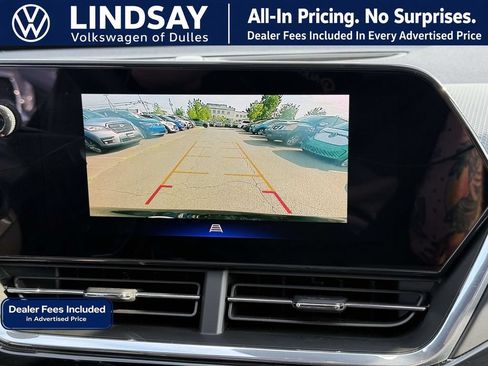 Used 2025 Chevrolet Trax RS w/ Sunroof Package FWD image 18