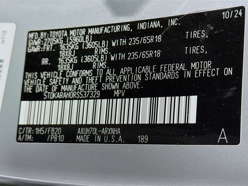 Used 2024 Toyota Highlander XLE image 40