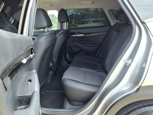 Used 2024 Kia Seltos S image 16