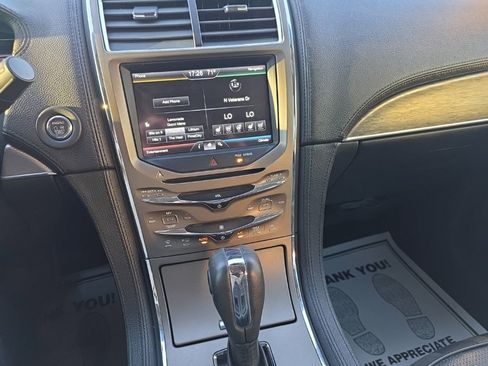 Used 2011 Lincoln MKX Base w/ 102A Rapid Spec Order Code image 15