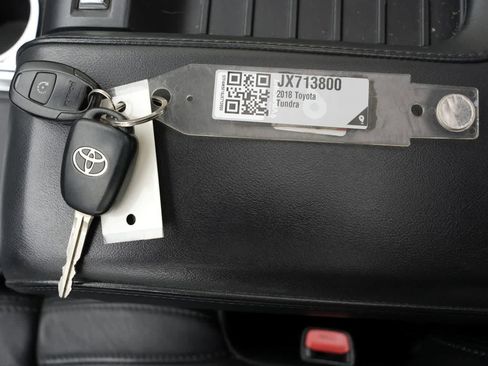Used 2018 Toyota Tundra Platinum AWD/4WD image 23