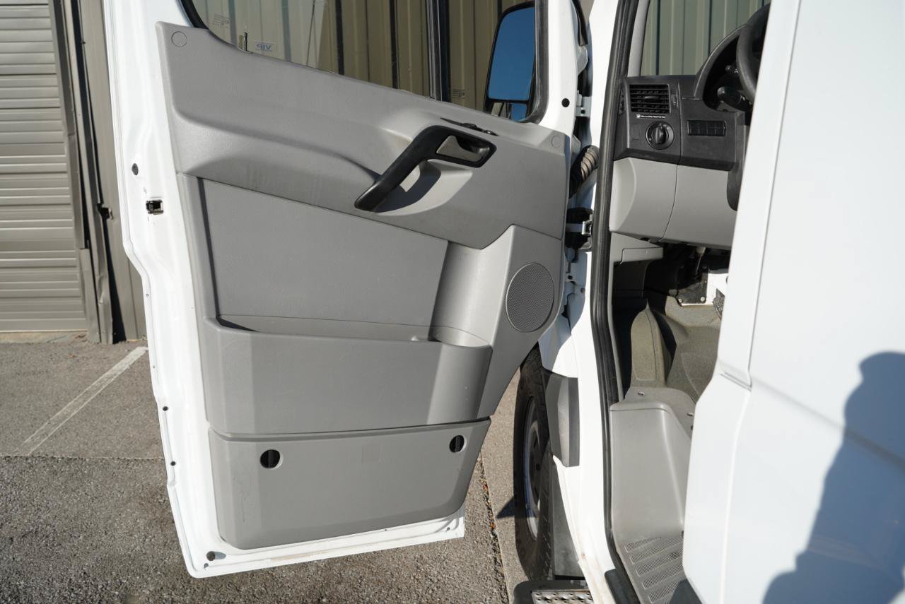 Used 2018 Mercedes-Benz Sprinter 2500 image 22