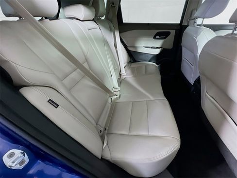 Used 2022 Nissan Rogue SL w/ SL Premium Package image 24