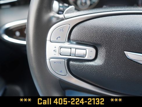 Used 2025 Genesis GV70 2.5T AWD/4WD image 32