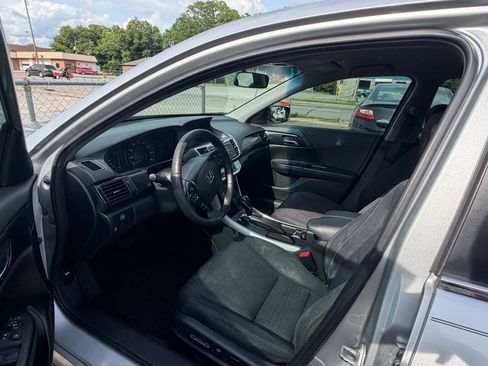 Used 2013 Honda Accord Sport image 2