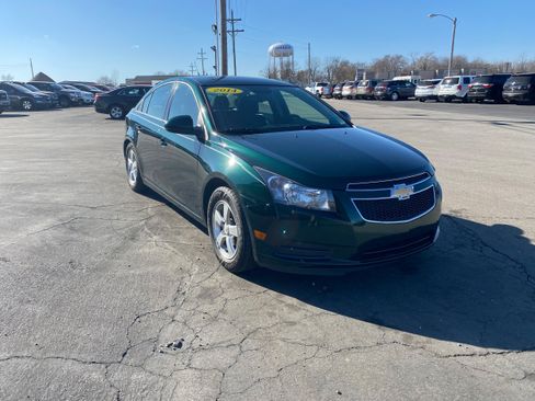 Used 2014 Chevrolet Cruze LT FWD image 3