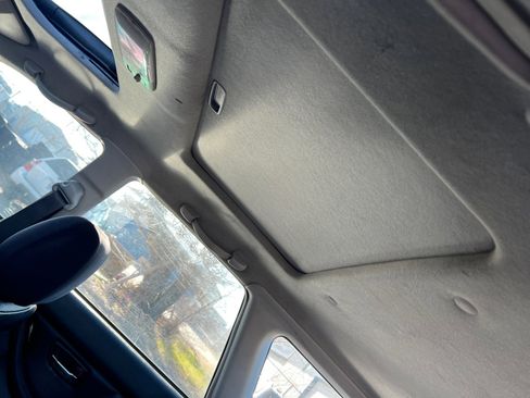 Used 2000 Subaru Outback Limited image 25