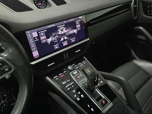 Certified 2021 Porsche Cayenne Coupe AWD/4WD image 15
