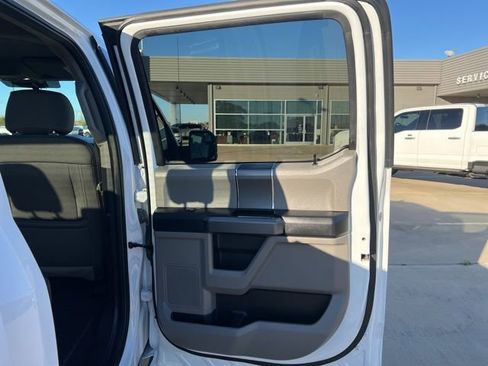 Used 2019 Ford F150 XLT w/ Equipment Group 302A Luxury image 21