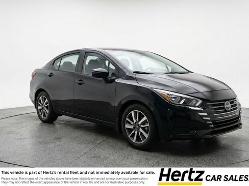 Used 2025 Nissan Versa SV image 1